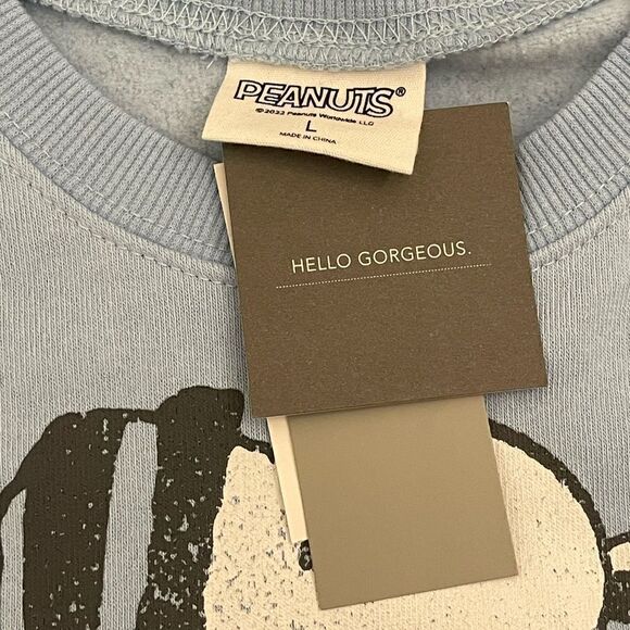 Grayson Threads Snoopy Merry and Bright Cropped Fit Sweatshirt Size Large - Picture 4 of 7